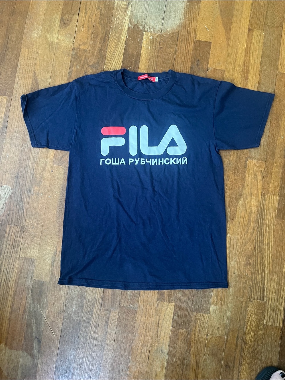 FILA x Gosha Rubchinskiy Navy Logo Tee Russian Cyrillic - M